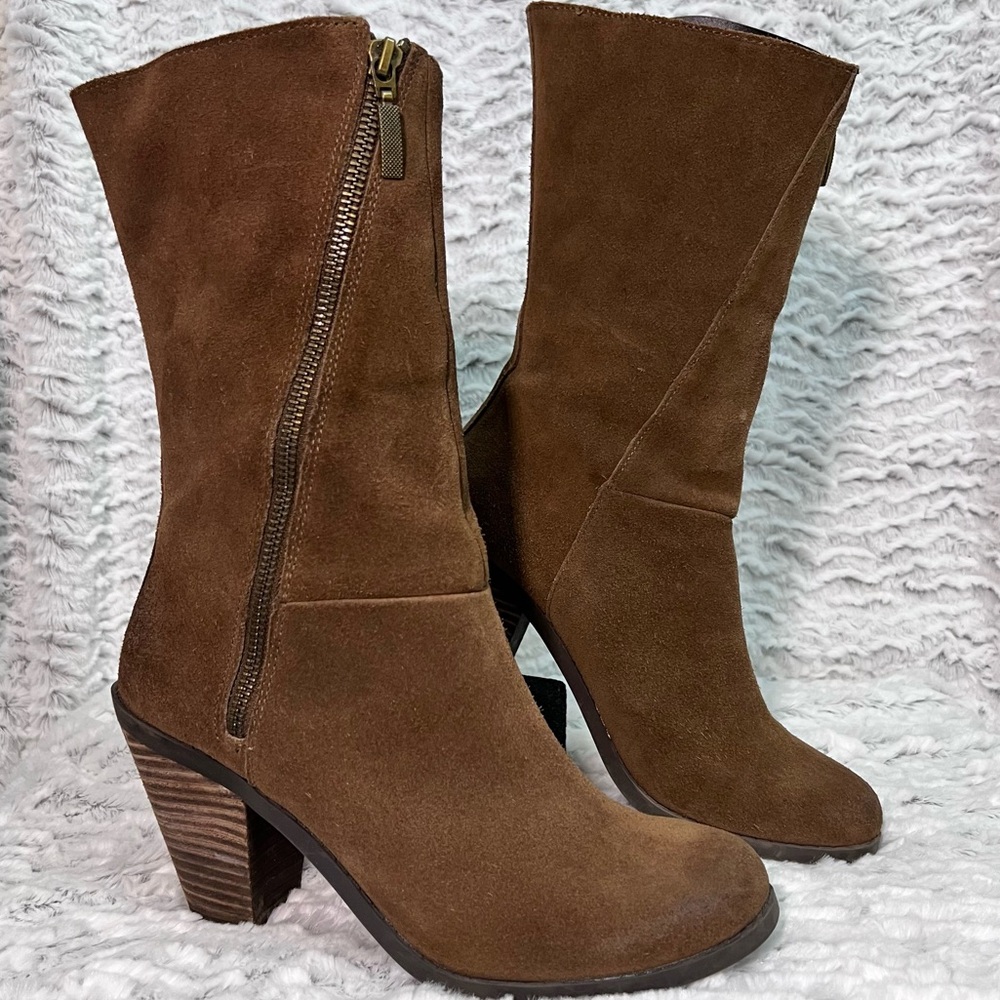 Adam Tucker suede boots size 8